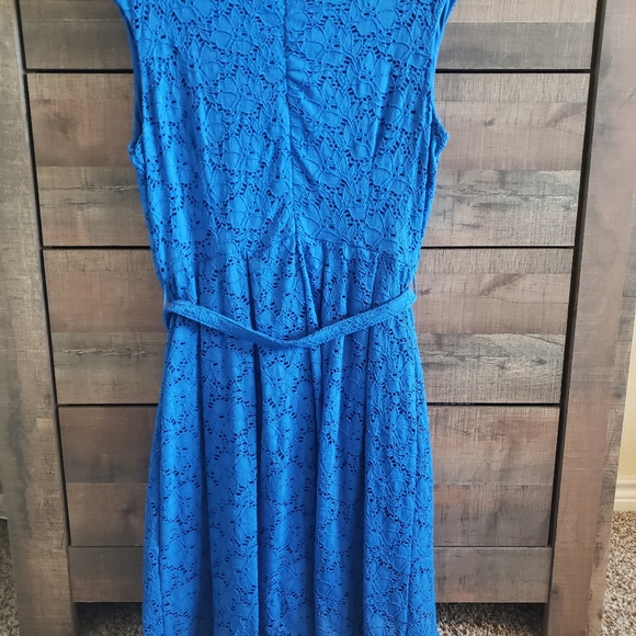 Floral Lace Sleeveless Dress Size M - Picture 3 of 15